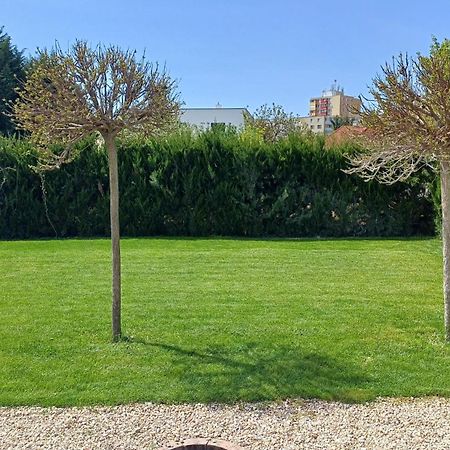 La Familia Apartman Štúrovo Kültér fotó